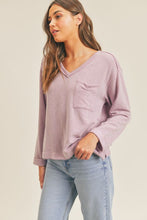 Load image into Gallery viewer, LUSH Basic V-Neck Top
