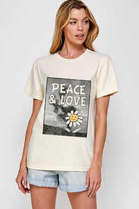GRAPHIC TEE Peace & Love